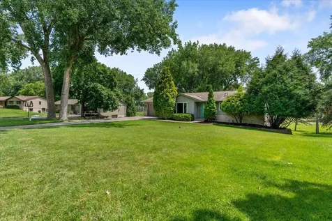 12738 Gordon Drive Eden Prairie MN 55346