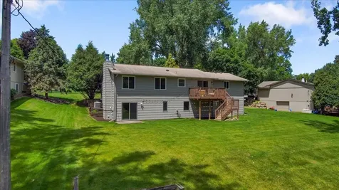 12738 Gordon Drive Eden Prairie MN 55346
