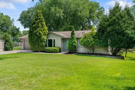 12738 Gordon Drive Eden Prairie MN 55346