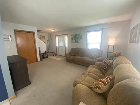 805 3rd Avenue NE Plainview MN 55964