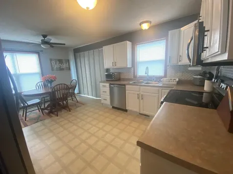 805 3rd Avenue NE Plainview MN 55964