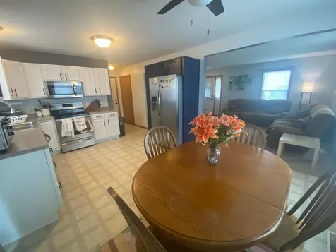 805 3rd Avenue NE Plainview MN 55964