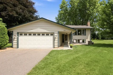 8033 Dakota Lane Chanhassen MN 55317
