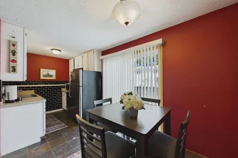 1467 Goodwin Avenue N Oakdale MN 55128