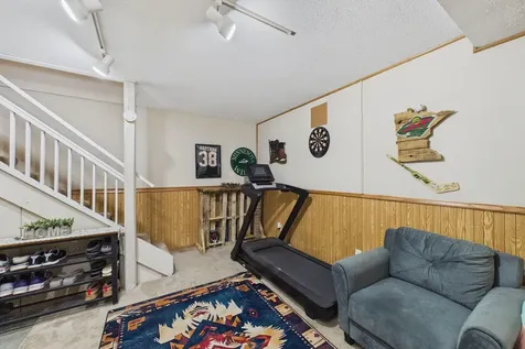 1467 Goodwin Avenue N Oakdale MN 55128