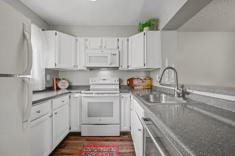 2079 Parkside Drive Saint Paul MN 55119