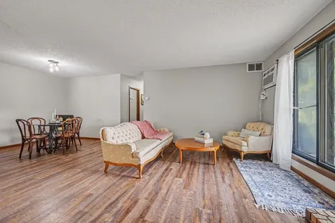 2079 Parkside Drive Saint Paul MN 55119