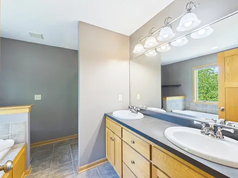 6324 Langer Lane Hugo MN 55038