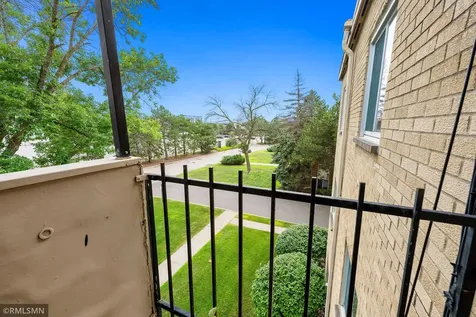 7000 Sandell Avenue Edina MN 55435