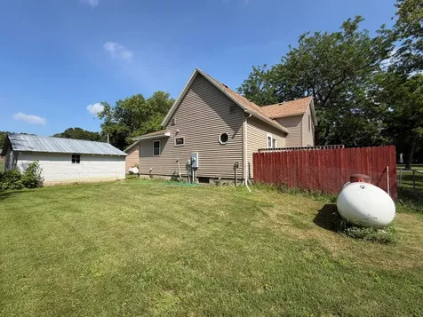 206 E 2nd Street Hardwick MN 56134