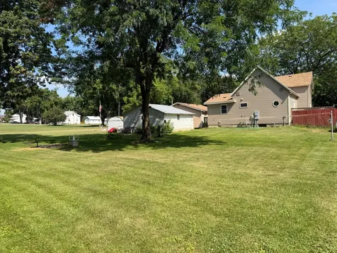206 E 2nd Street Hardwick MN 56134