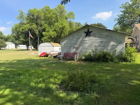 206 E 2nd Street Hardwick MN 56134