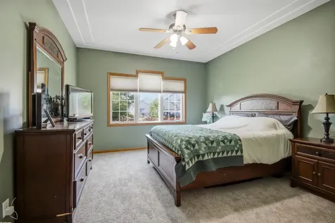 2450 Mossy Creek Drive NE Owatonna MN 55060