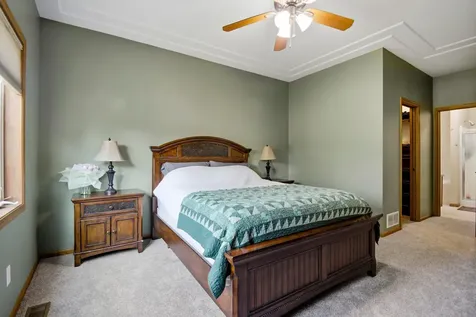 2450 Mossy Creek Drive NE Owatonna MN 55060