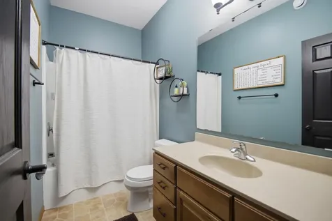 2450 Mossy Creek Drive NE Owatonna MN 55060