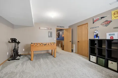 2450 Mossy Creek Drive NE Owatonna MN 55060