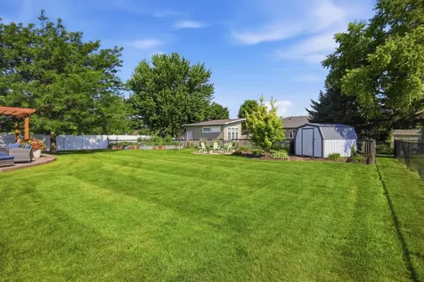 2450 Mossy Creek Drive NE Owatonna MN 55060