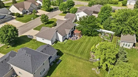 2450 Mossy Creek Drive NE Owatonna MN 55060