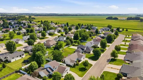 2450 Mossy Creek Drive NE Owatonna MN 55060