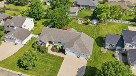 2450 Mossy Creek Drive NE Owatonna MN 55060