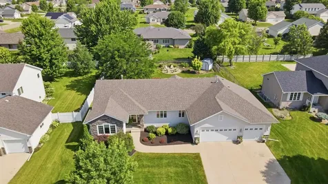 2450 Mossy Creek Drive NE Owatonna MN 55060