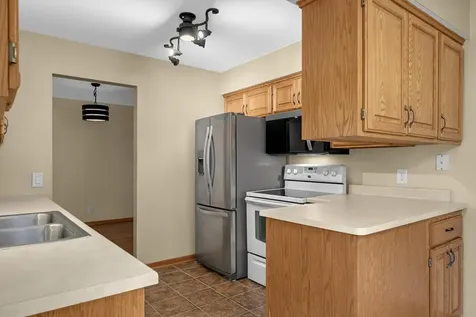 4361 Buckingham Court Vadnais Heights MN 55127