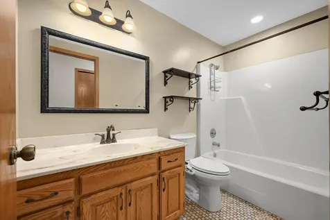 4361 Buckingham Court Vadnais Heights MN 55127