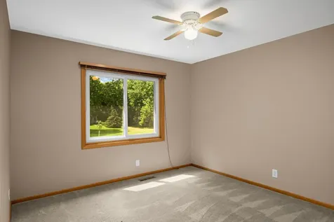 4361 Buckingham Court Vadnais Heights MN 55127