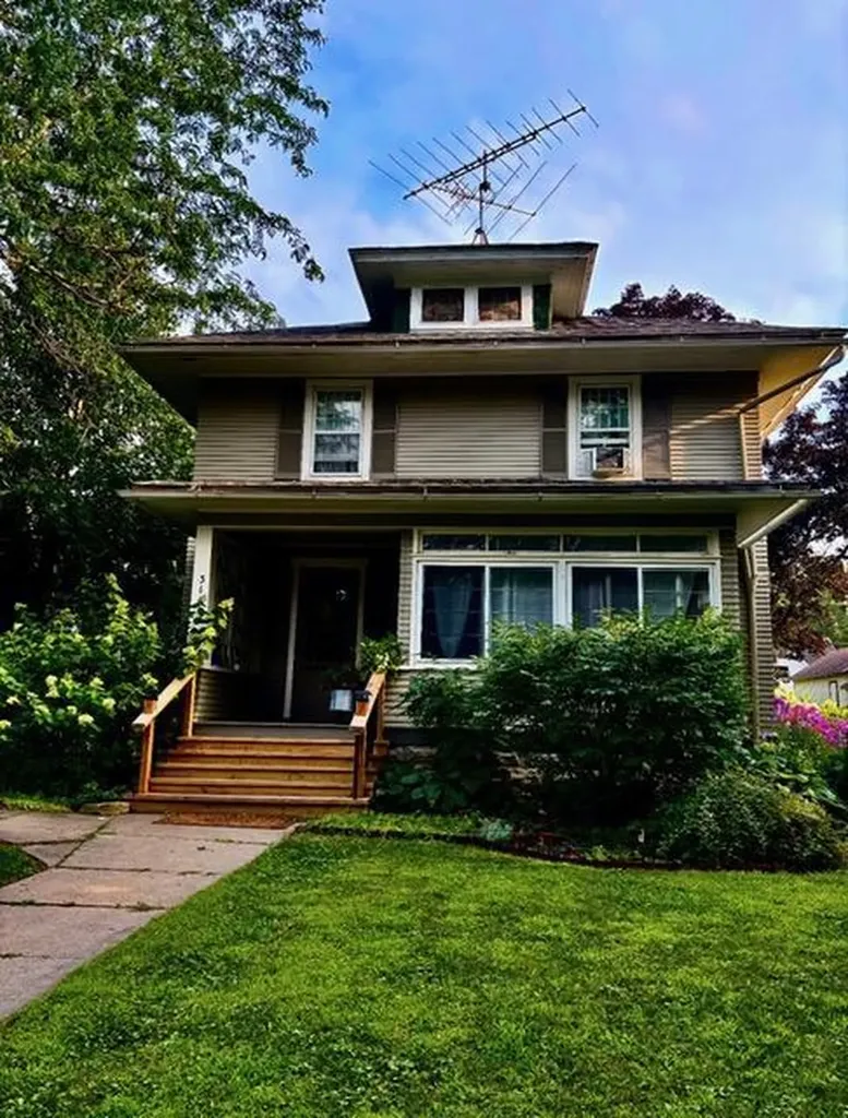 316 Newburg Avenue W Mabel MN 55954