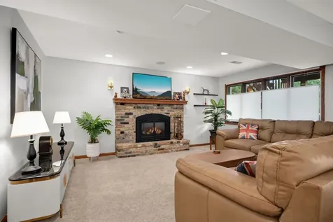 1465 18th Avenue NW New Brighton MN 55112