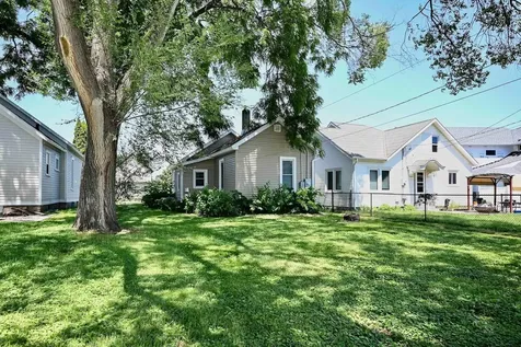 617 W Howard Street Winona MN 55987
