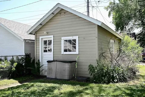 617 W Howard Street Winona MN 55987