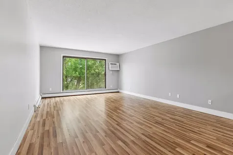 1304 W Medicine Lake Drive Plymouth MN 55441