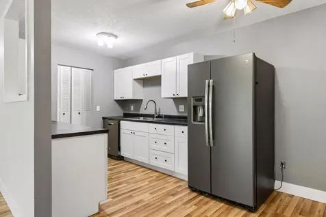 1304 W Medicine Lake Drive Plymouth MN 55441