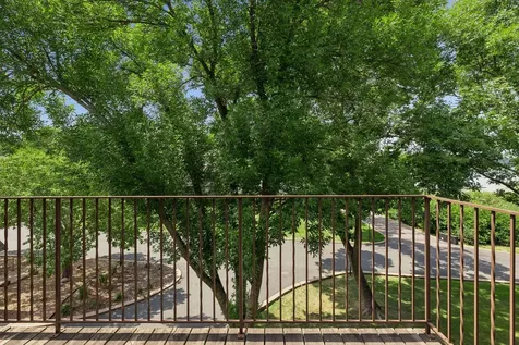 1304 W Medicine Lake Drive Plymouth MN 55441