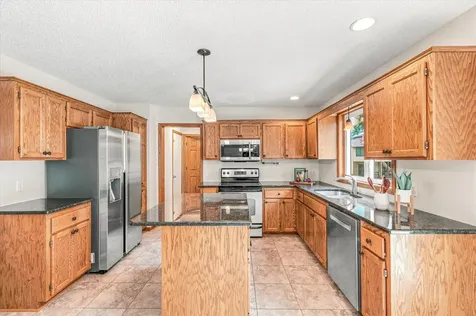 1722 Orchard Drive Woodbury MN 55125
