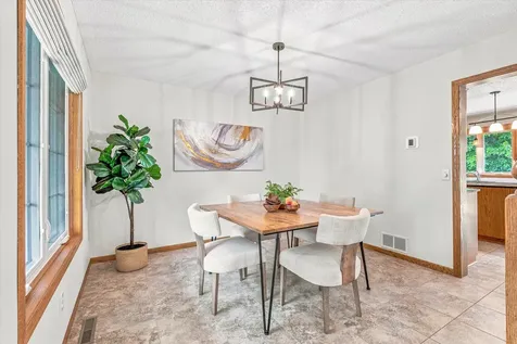 1722 Orchard Drive Woodbury MN 55125