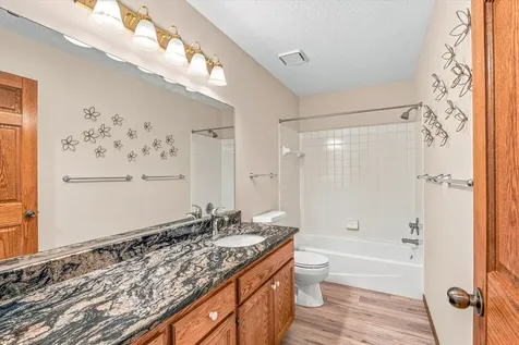1722 Orchard Drive Woodbury MN 55125