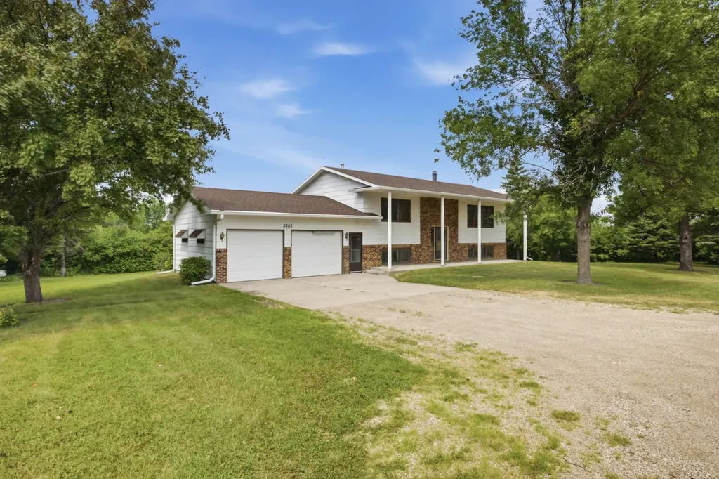 3385 119p Avenue SE Valley City ND 58072