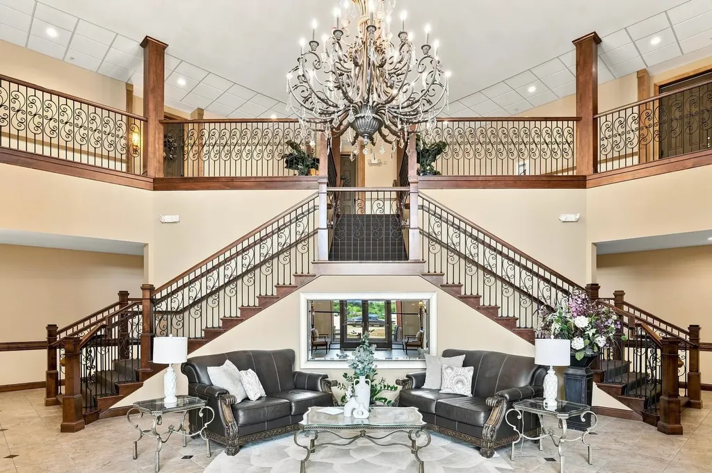 150 E Travelers Trail Burnsville MN 55337
