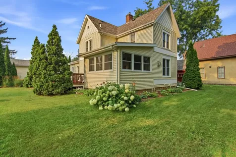610 Washington Avenue Wabasha MN 55981