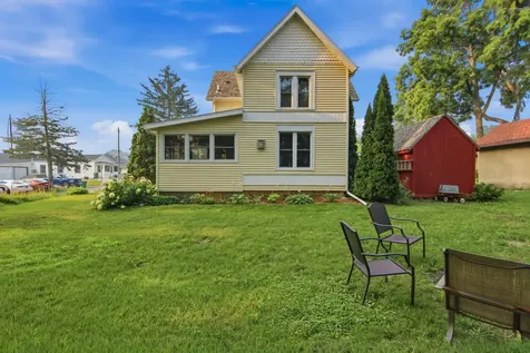 610 Washington Avenue Wabasha MN 55981