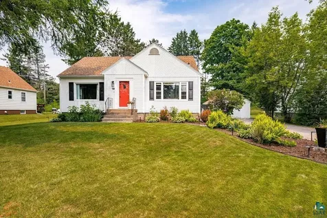 19 E Buffalo Street Duluth MN 55811