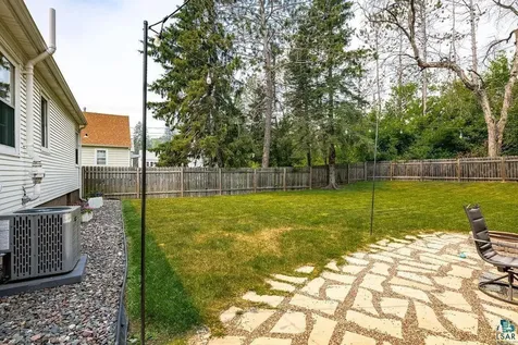 19 E Buffalo Street Duluth MN 55811