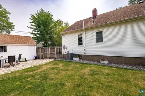 19 E Buffalo Street Duluth MN 55811