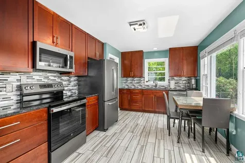 19 E Buffalo Street Duluth MN 55811