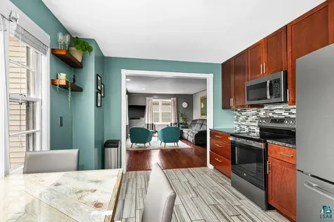 19 E Buffalo Street Duluth MN 55811