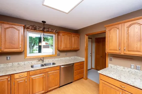 9094 Jensen Avenue S Cottage Grove MN 55016