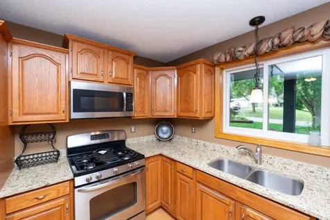 9094 Jensen Avenue S Cottage Grove MN 55016