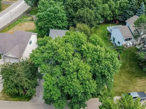 9094 Jensen Avenue S Cottage Grove MN 55016